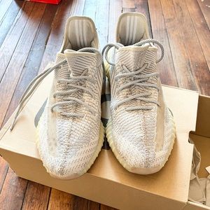 (Used) Yeezy Boost 350 V2 ‘Lundmark Non-Reflective’